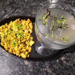 A picture of Boiled scrambled egg with nimbu sharbat.