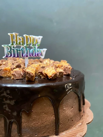 Cara Gampang Membuat Resep  Chocolate Ganache Birthday Cake yang Lezat Sekali, Sempurna