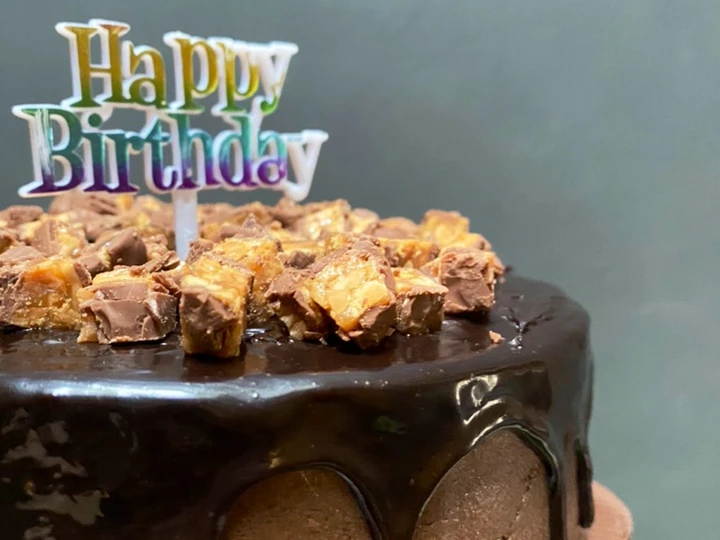 Cara Gampang Membuat Resep  Chocolate Ganache Birthday Cake yang Lezat Sekali, Sempurna