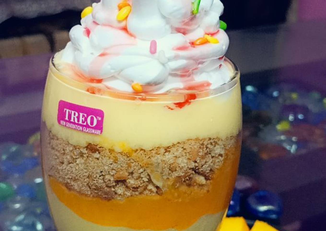 Mango custard pudding