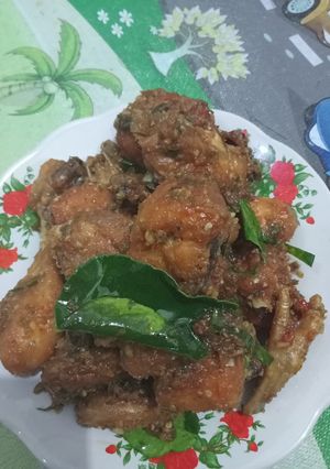 Foto resep Ayam pedas daun jeruk