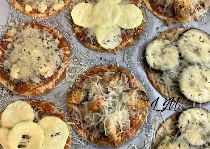 Mini pizzas hechas con obleas de empanadilla