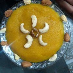 A picture of Instant Moong dal halwa.