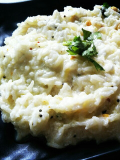 कर्ड राइस (Curd rice recipe in Hindi) रेसिपी मुख्य फोटो