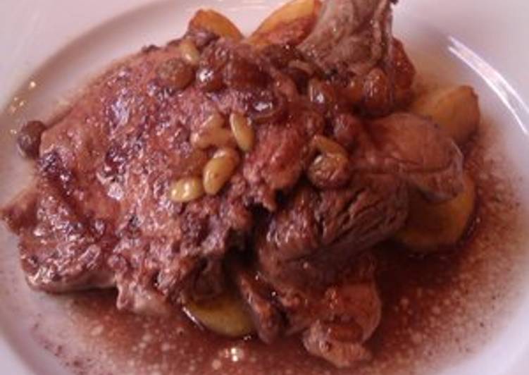 Chuletas de cerdo al oporto con almendras