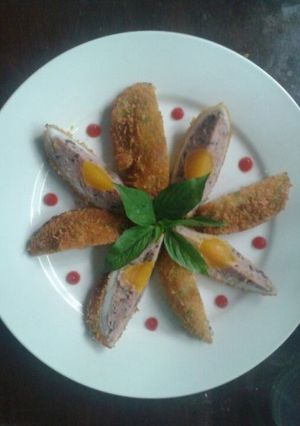 Hình của món MỰC ÔM TRỨNG MUỐI.