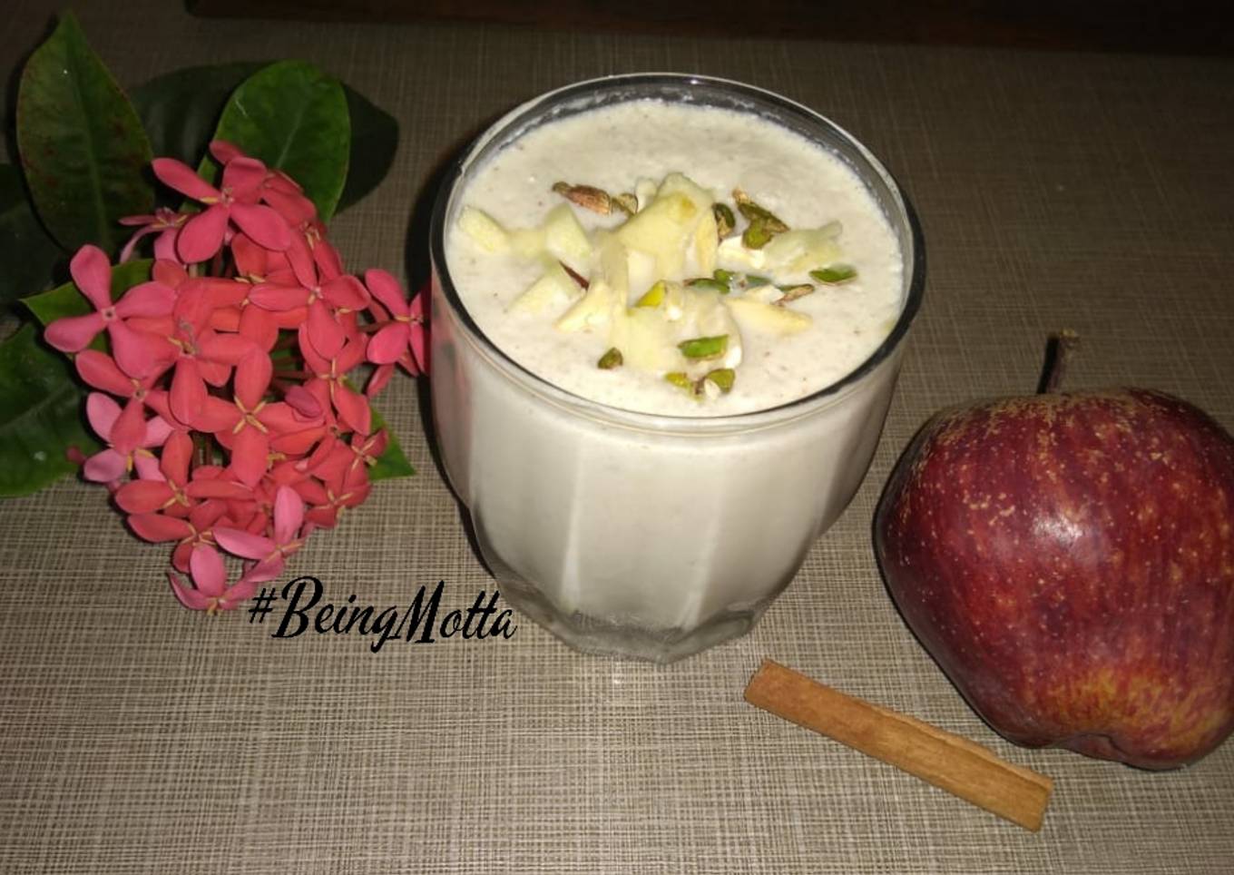 Apple Cinnamon Milkshake
