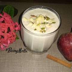 Apple Cinnamon Milkshake A picture of Apple Cinnamon Milkshake.