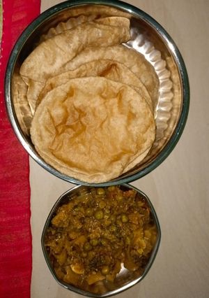 आलू गोभी की सब्जी (aloo Gobi ki sabzi recipe in Hindi) रेसिपी मुख्य फोटो