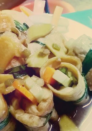 Hình của món Đậu cuốn sốt tương gừng.