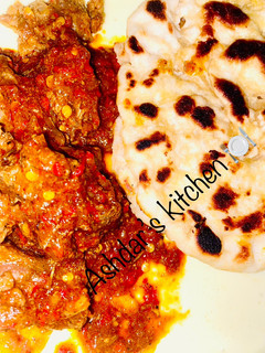 A picture of Naan bread nd papper meat🫓 😋.
