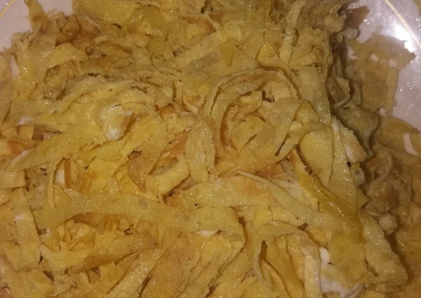 Telur dadar suir(pelengkap nasi kuning dan nasi uduk)