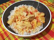 Une photo de poulet ananas