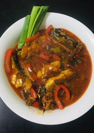 Una foto de Sardinas en su salsa