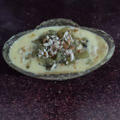 A picture of Kiwi pudding.