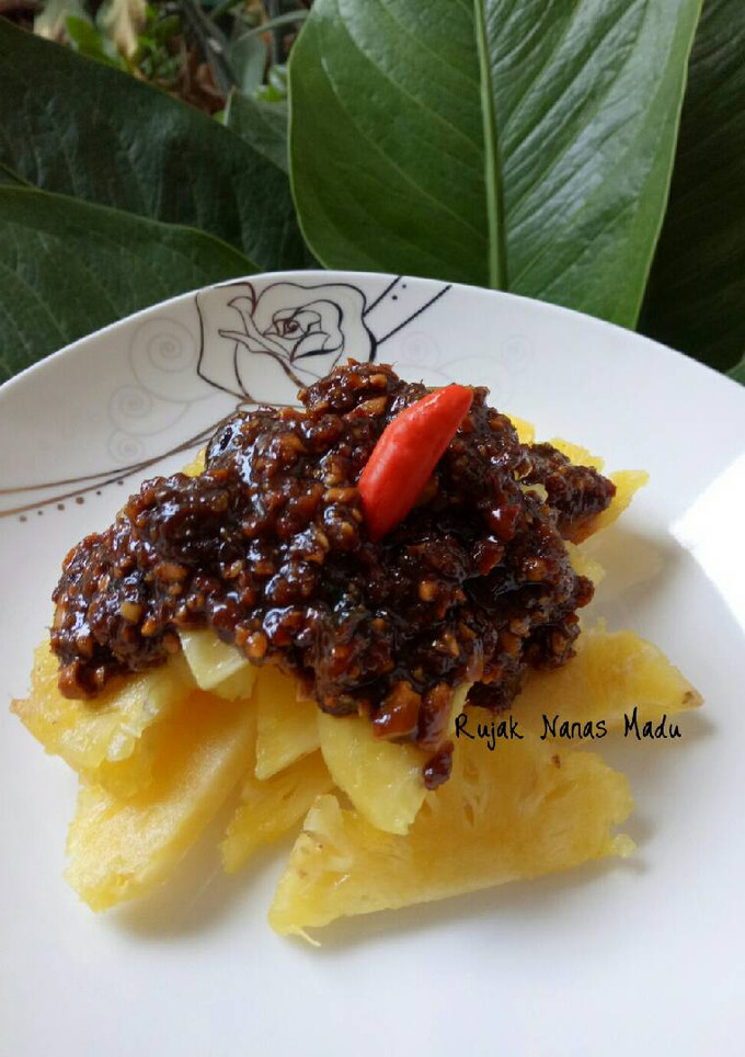 Foto resep Rujak nanas bumbu kacang