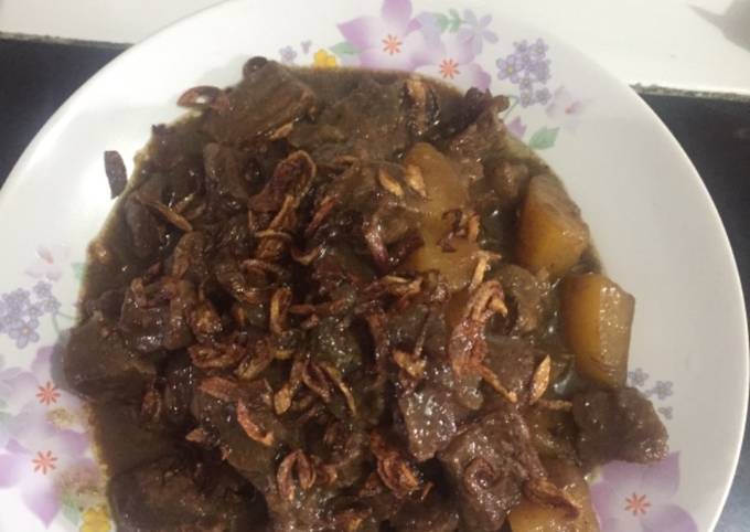 Semur daging sapi dan kentang (resep dari mama) ❤️