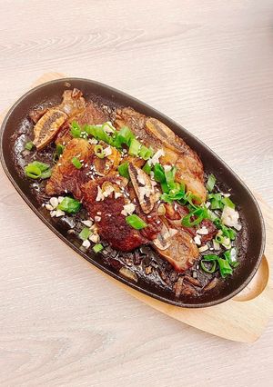 A picture of Sizzling Beef.