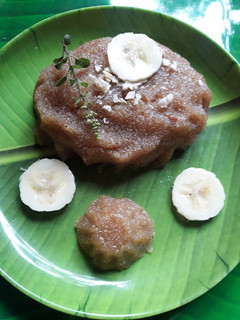 सूजी का हलवा/शीरा (suji ka halwa/sheera recipe in hindi) रेसिपी मुख्य फोटो