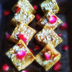 Besan/chickpea flour burfi A picture of Besan/chickpea flour burfi.