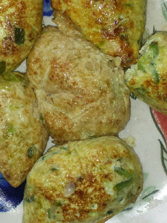 A picture of Cabbage moi moi.