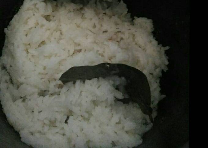 Nasi gurih rice cooker