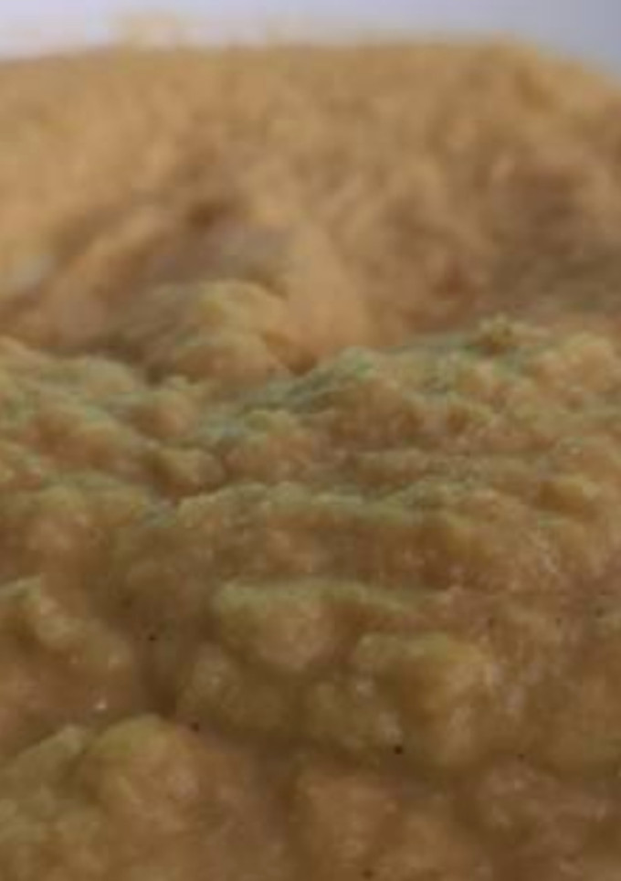 Una foto de Puré de verduras con pollo