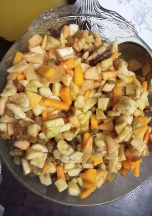A picture of Mix Fruit chaat.