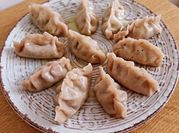 Una foto de gyozas sin gluten