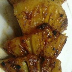 A picture of Grilled pineapple.