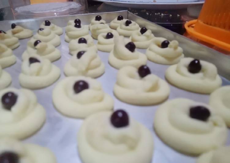 Resep Cookies Sagu Keju Chocochip Renyah Dan Lumer Di Mulut Yang Gurih
