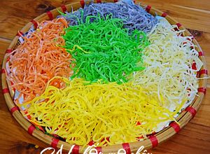 Hình của món Mứt Đu Đủ Xanh Ngũ Sắc.