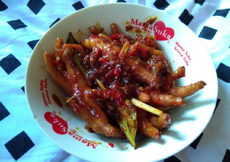 Ceker ayam mercon pedas manis