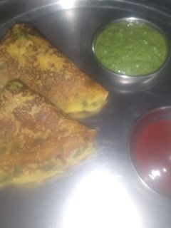 મેથી બેસન ચિલા (Methi Besan Chila Recipe in Gujarati) રેસીપી મુખ્ય ફોટો