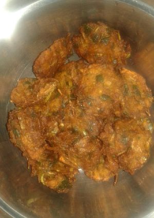 உருளை வெங்காயம் வடை செய்முறை முக்கிய புகைப்படம்