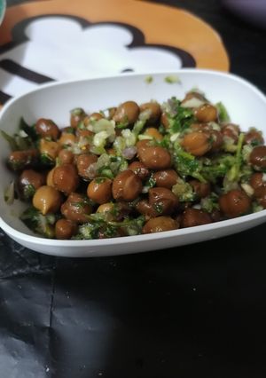 A picture of Black Chana Chat.