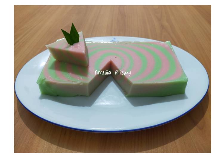 Puding Roti Zebra (strawberry pandan)