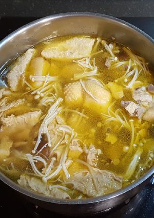 鮮菇雞湯 的食譜成品照片