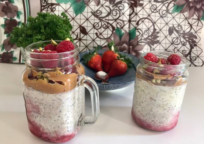 Step-by-Step Guide to Prepare Gordon Ramsay Peanut butter and jelly Overnight oats