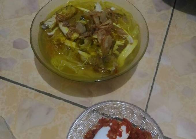 Soto ayam kuah kuning+Sambal