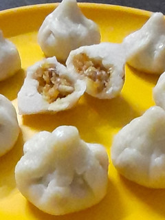 उकडीचे मोदक (Ukdiche Modak recipe in hindi) रेसिपी मुख्य फोटो