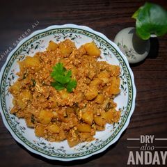 A picture of Dry anday aloo.