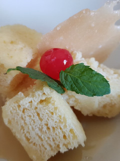 Una foto de Bizcocho de yogur en microondas