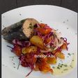 Caballa con ensalada