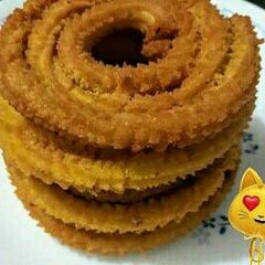A picture of Moong Dal Chakli.