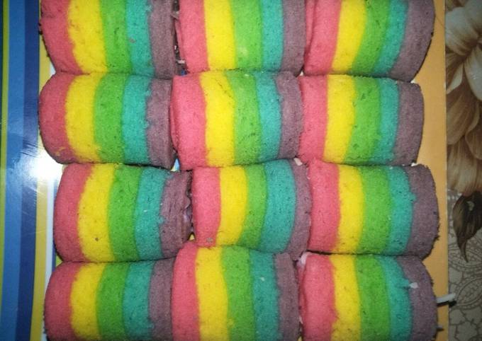 Bolu kukus rainbow gulung