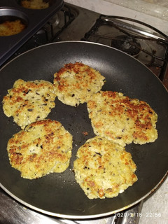 Una foto de Hamburguesas de berenjena y pollo