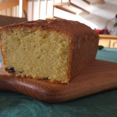 A picture of Almond pound cake.