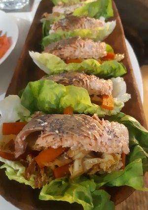 Una foto de Barquitas de salmón