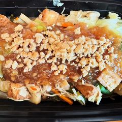 A picture of Lumpiang Hubad.